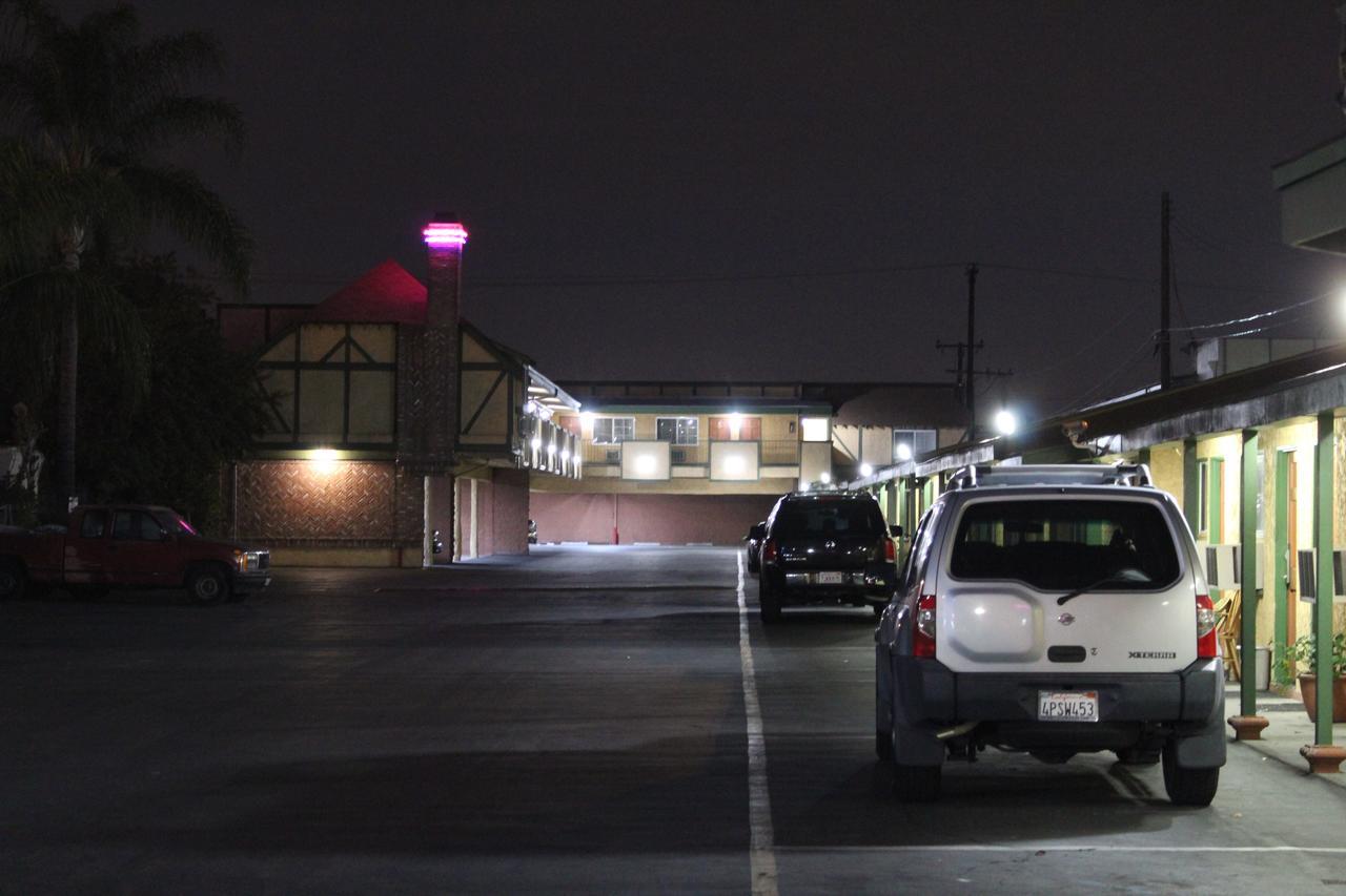 Starlite Motel Bellflower Exterior photo