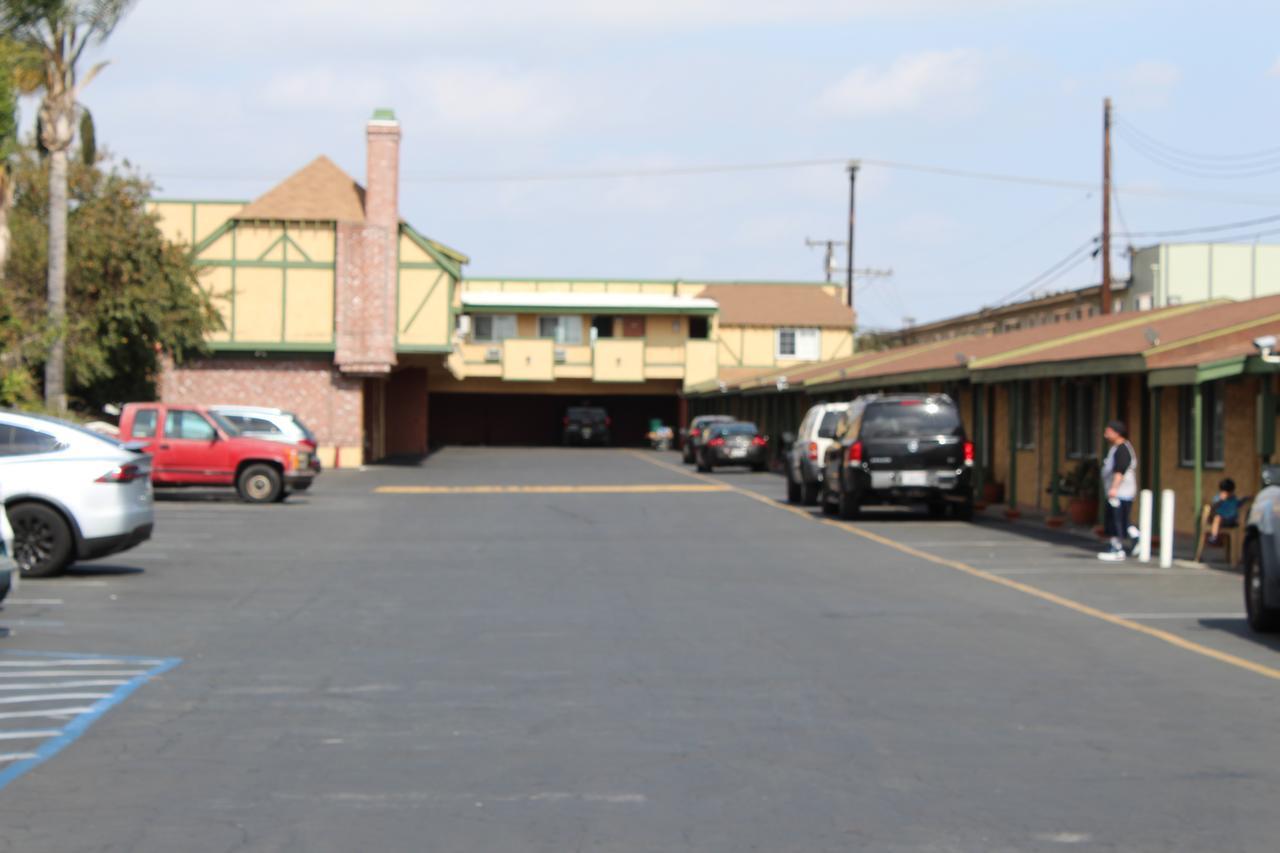 Starlite Motel Bellflower Exterior photo